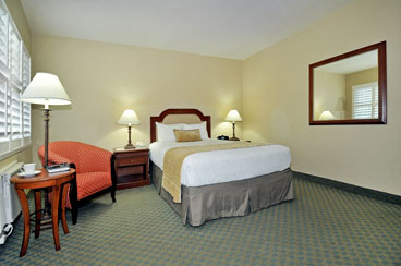 Coronado La Avenida Hotel with Single Queen Beds