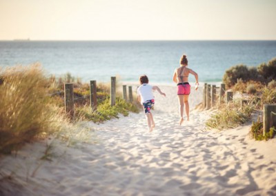 kids-running-on-the-beach